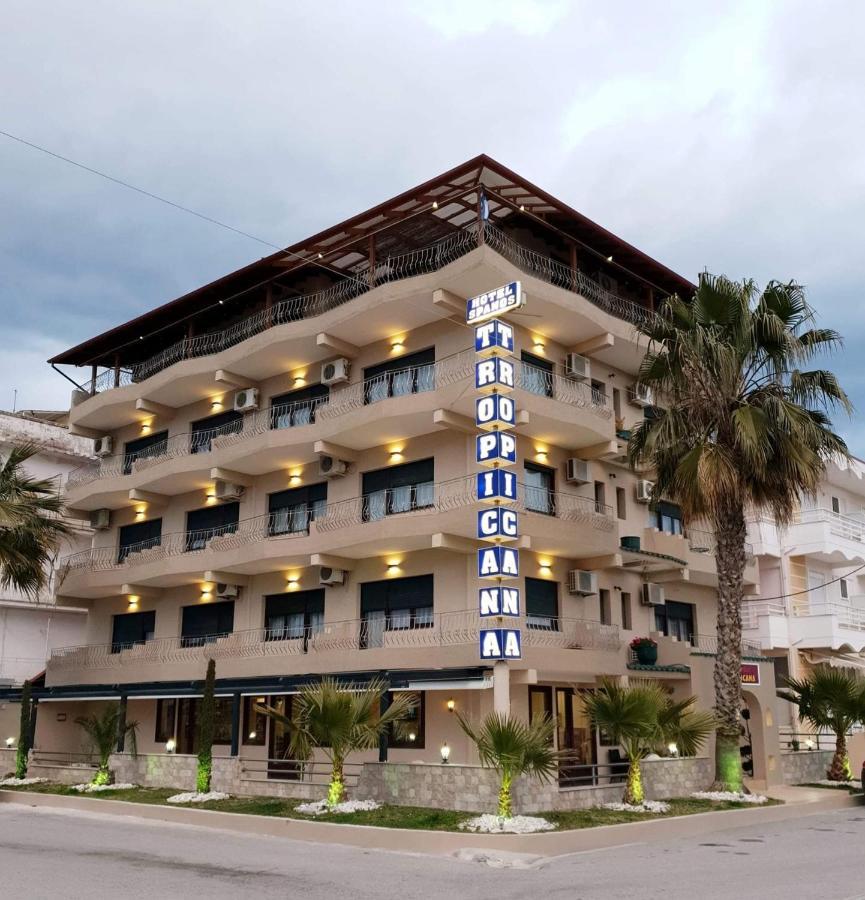Tropicana Paralía Dış mekan fotoğraf