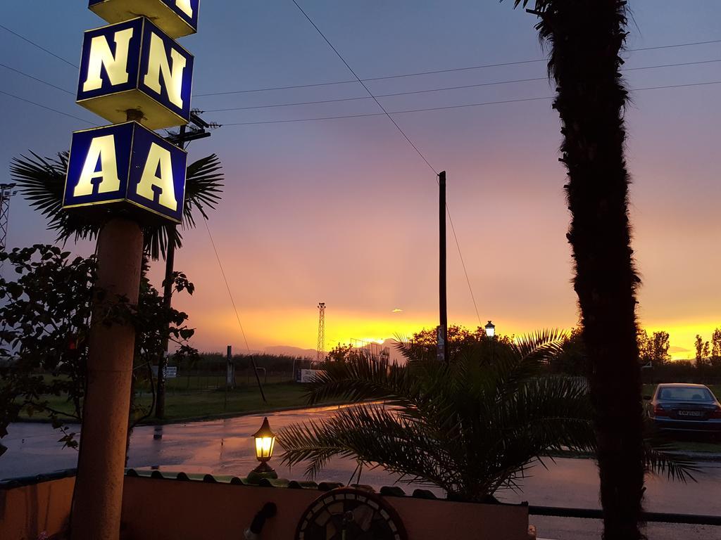 Tropicana Paralía Dış mekan fotoğraf